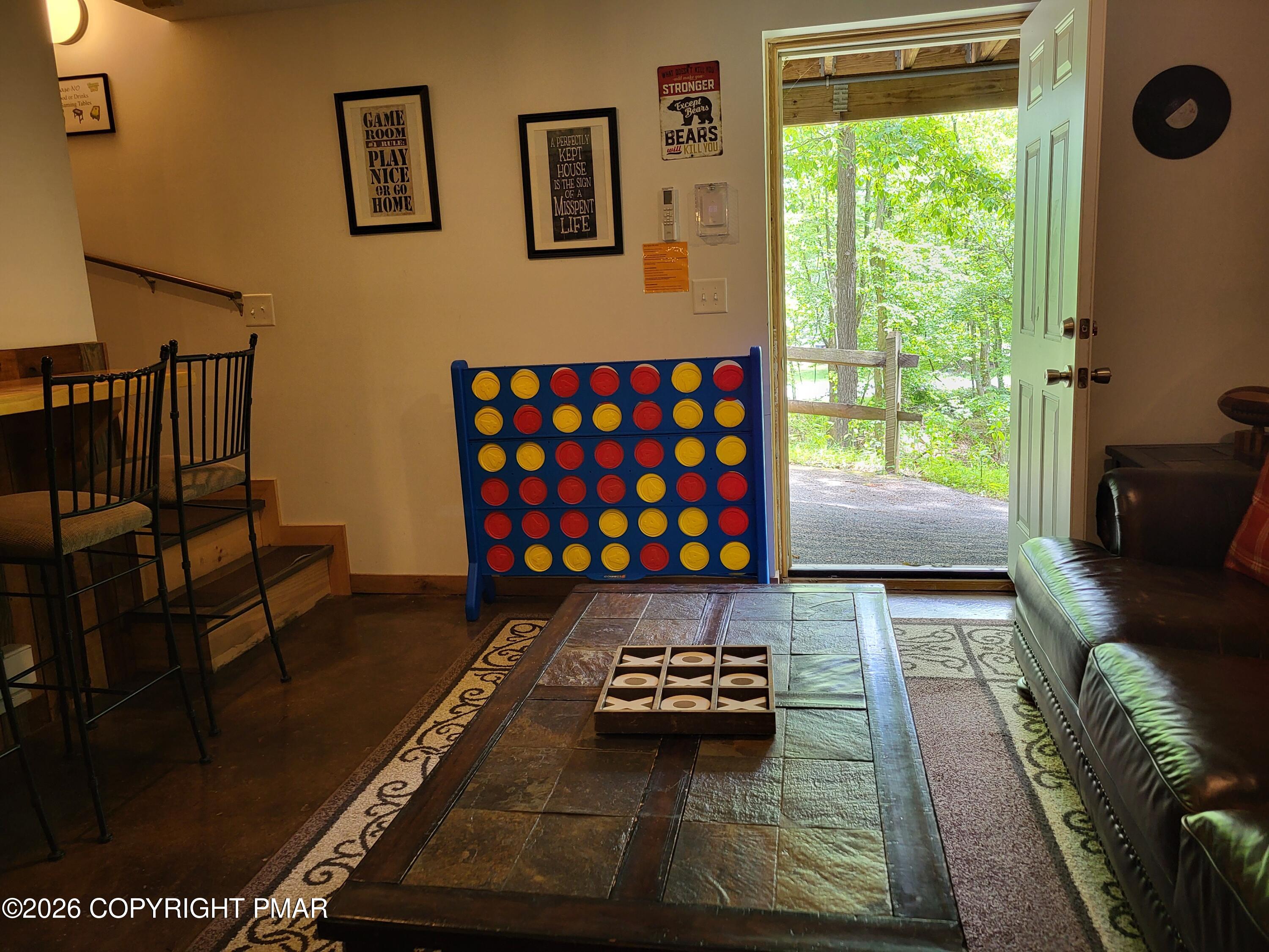 121 Park Court Bushkill, PA 18324 - Photo 30 of 76 1000093342 (1)