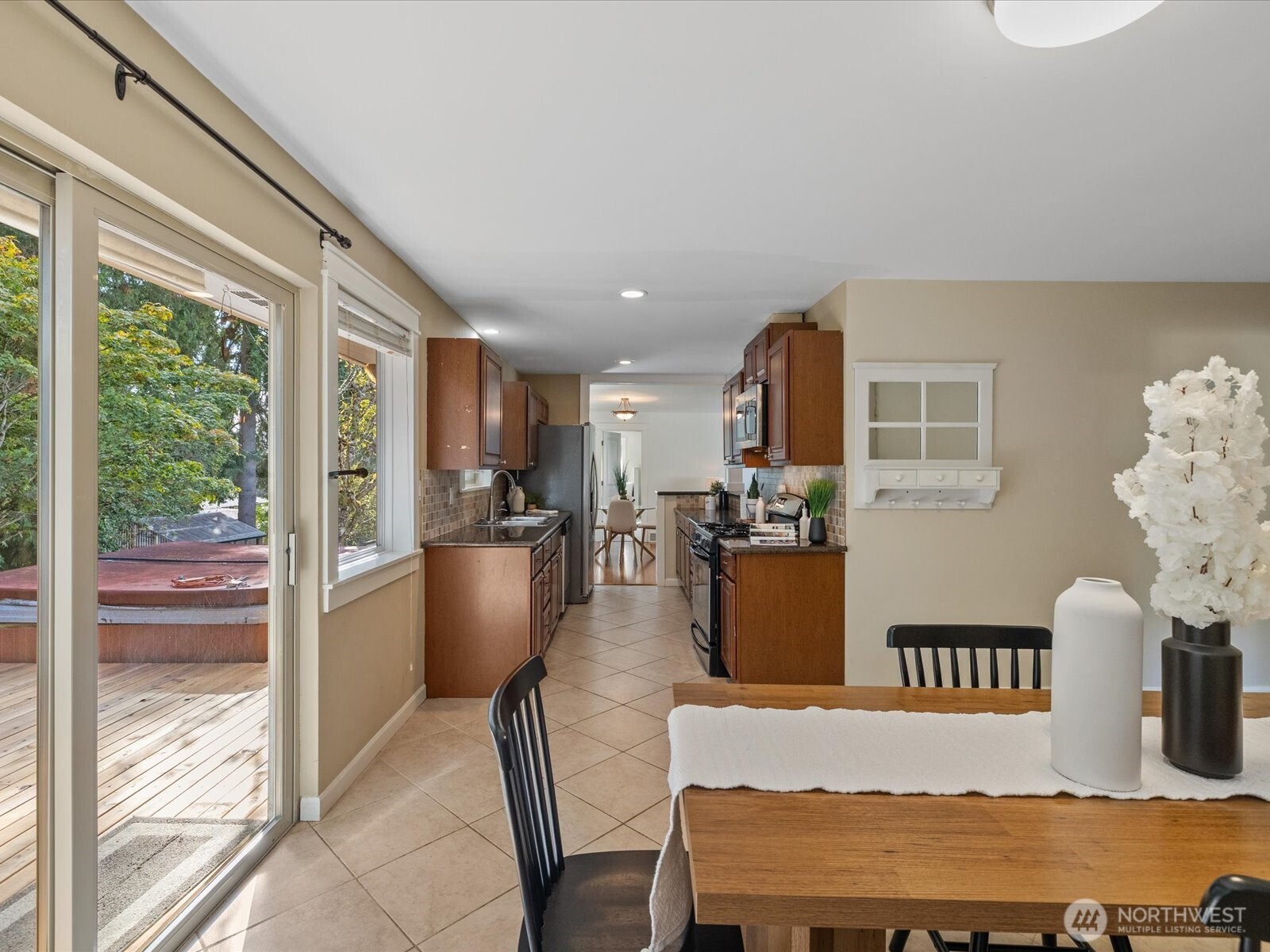 19116 106th Avenue Northeast Bothell, WA 98011 - Photo 13 of 40 a living room with furniture and wooden floor