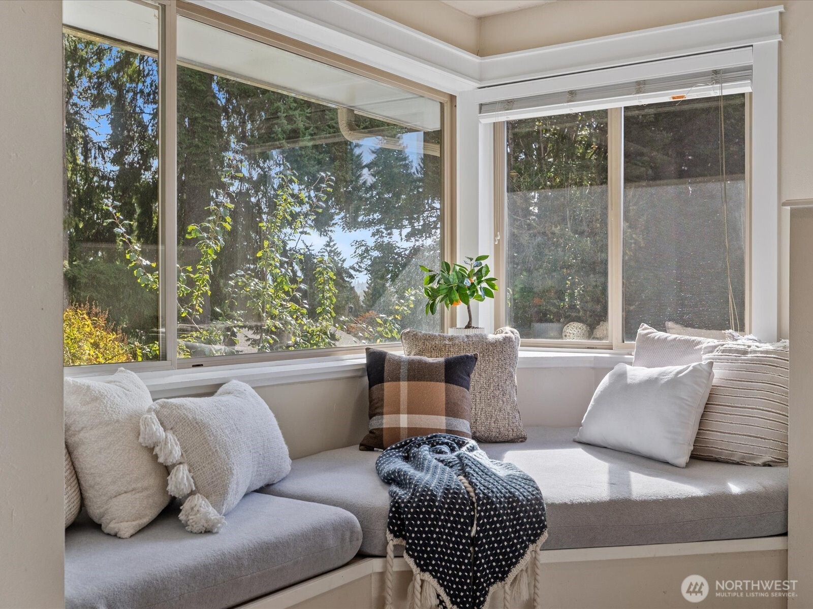 19116 106th Avenue Northeast Bothell, WA 98011 - Photo 26 of 40 a living room with furniture and a window