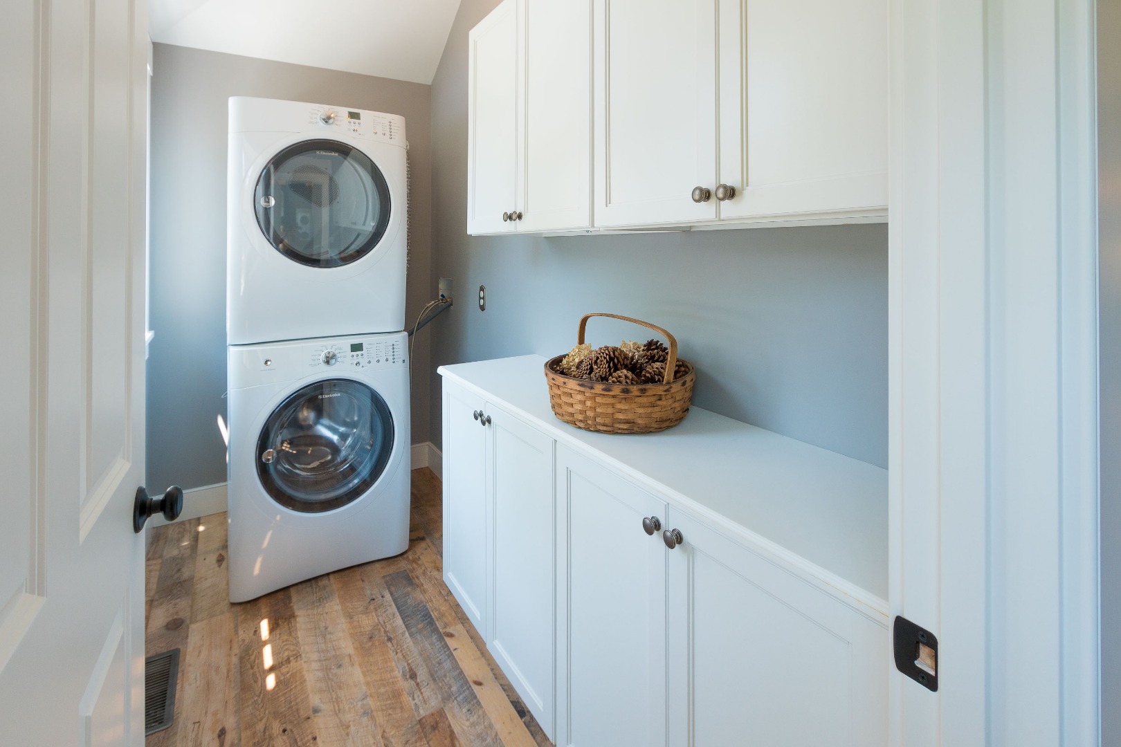 35 Pine Street Nantucket, MA 02554 - Photo 11 of 16