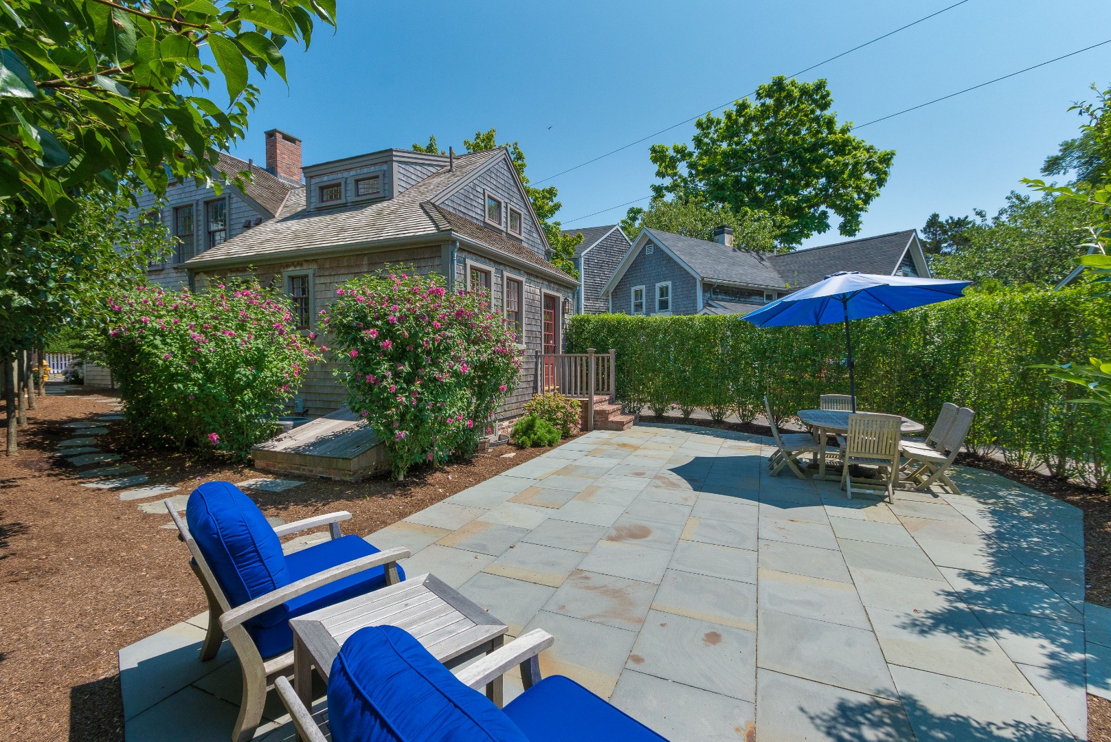 35 Pine Street Nantucket, MA 02554 - Photo 14 of 16