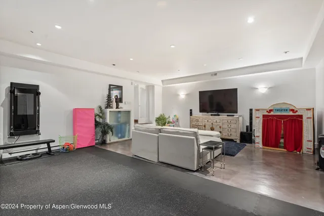 $35,000 | 22 Pyramid Road, Aspen, CO 81611