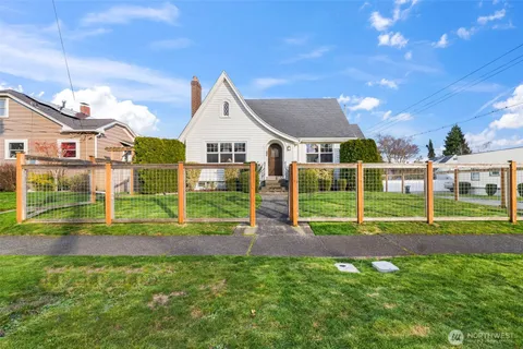 $879,950 | 1215 North Alder Street, Tacoma, WA 98406