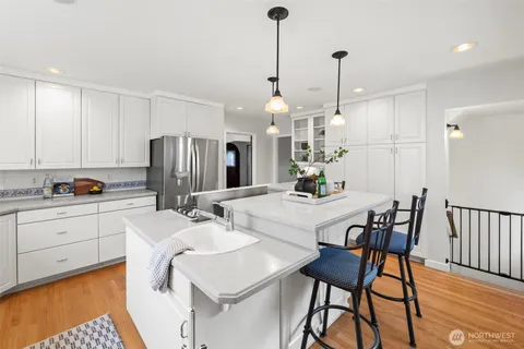 $879,950 | 1215 North Alder Street, Tacoma, WA 98406