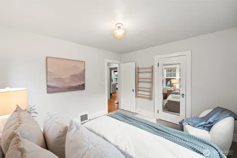 $879,950 | 1215 North Alder Street, Tacoma, WA 98406