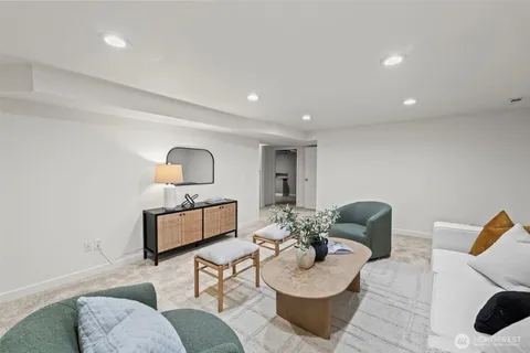 $879,950 | 1215 North Alder Street, Tacoma, WA 98406