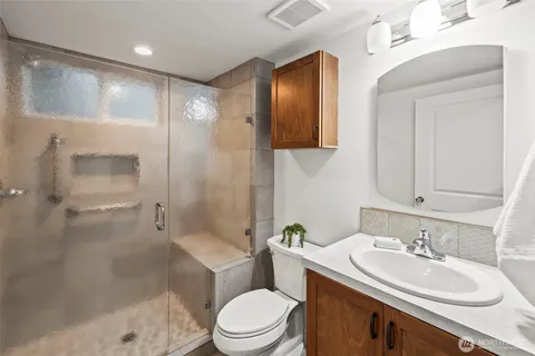 $879,950 | 1215 North Alder Street, Tacoma, WA 98406