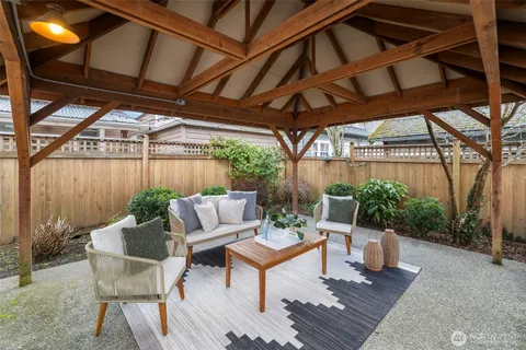 $879,950 | 1215 North Alder Street, Tacoma, WA 98406