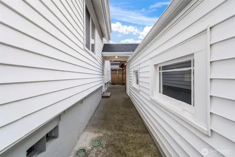 $879,950 | 1215 North Alder Street, Tacoma, WA 98406