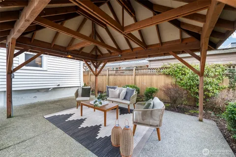 $879,950 | 1215 North Alder Street, Tacoma, WA 98406