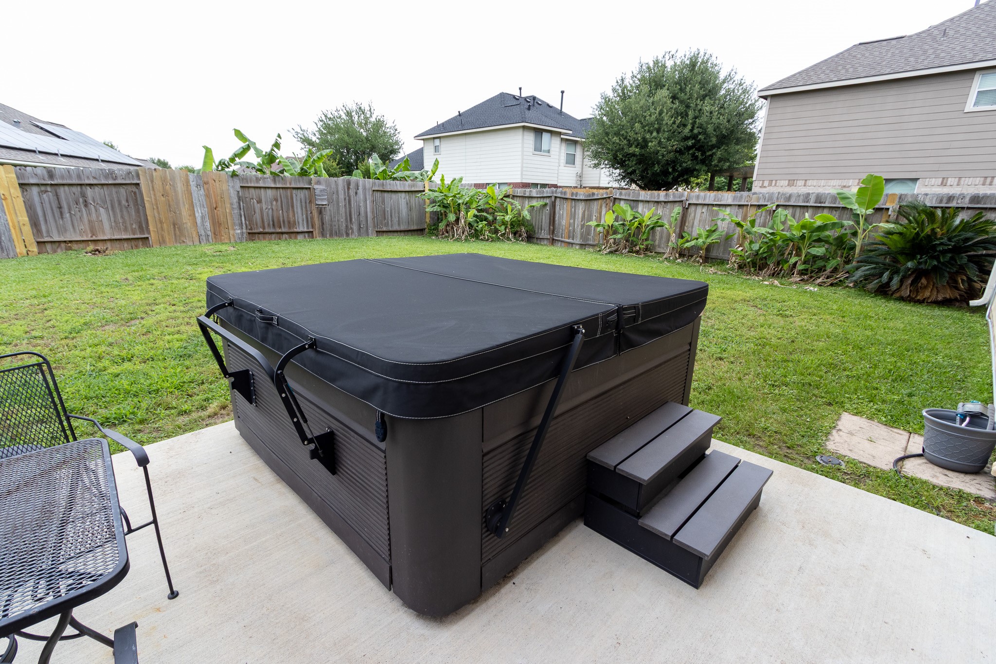 921 Sage Street Baytown, TX 77521 - Photo 35 of 38 Hot Tub Included