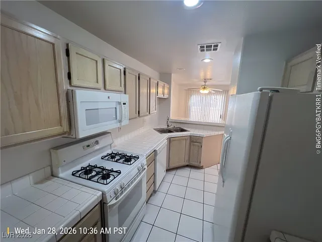 $1,770 | 920 Twinkling Sky Avenue, Henderson, NV 89015