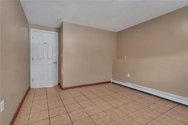 $2,200 | 66 Silver Lake Avenue, Providence, RI 02909