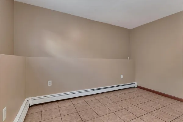 $2,200 | 66 Silver Lake Avenue, Providence, RI 02909