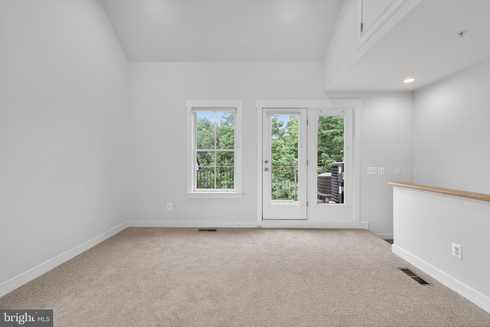 2711 Cassedy Street Silver Spring, MD 20910 - Photo 20 of 36 Office/ Recreation Area