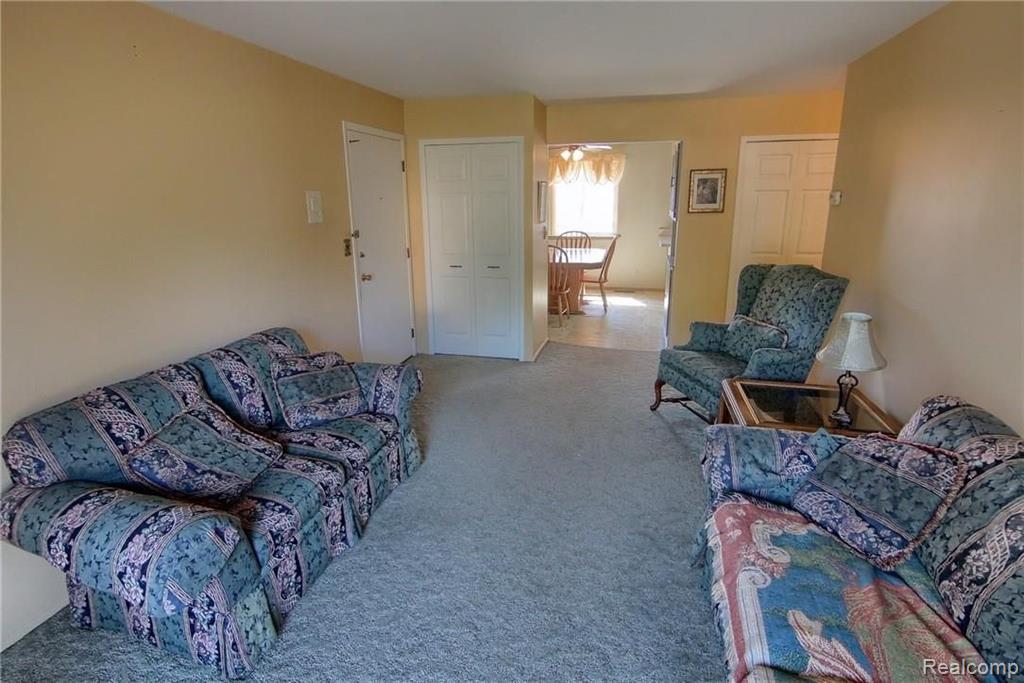 29241 Hayes Road, Unit 13 Warren, MI 48088 - Photo 6 of 22