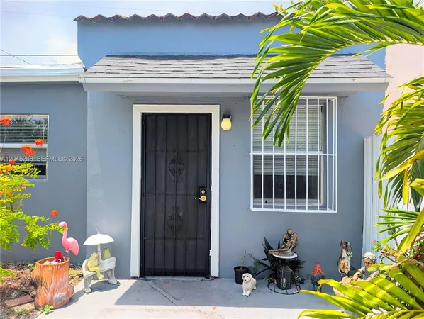 $1,525 | 351 East 5th Street, Hialeah, FL 33010