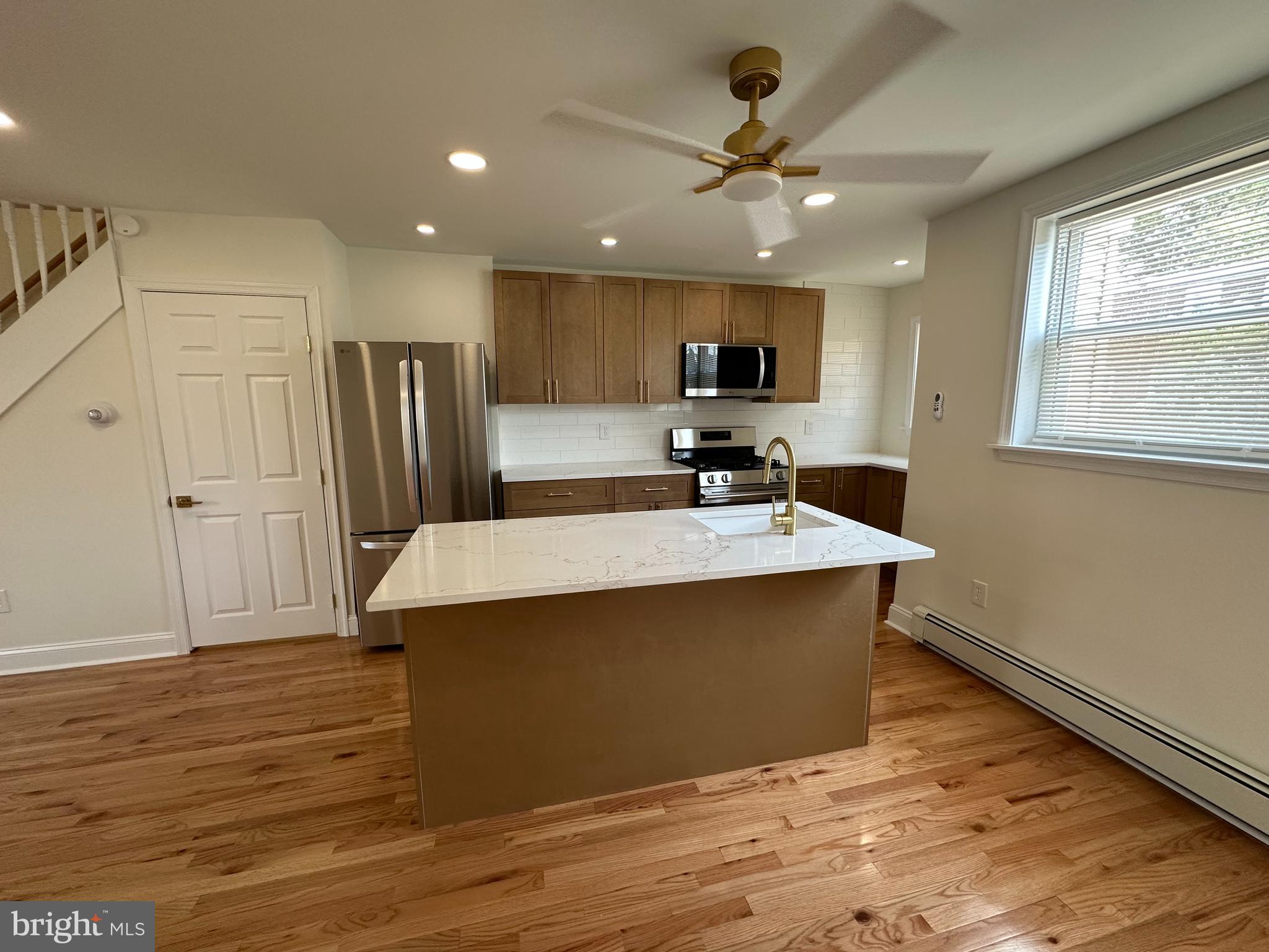 651 Copley Road Upper Darby, PA 19082 - Photo 3 of 19