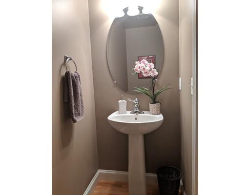 39 Howarth Drive Upton, MA 01568 - Photo 13 of 30