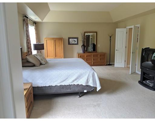 39 Howarth Drive Upton, MA 01568 - Photo 15 of 30