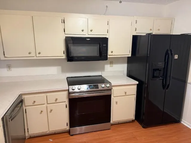 $2,250 | Undisclosed Address, North Lauderdale, FL 33068