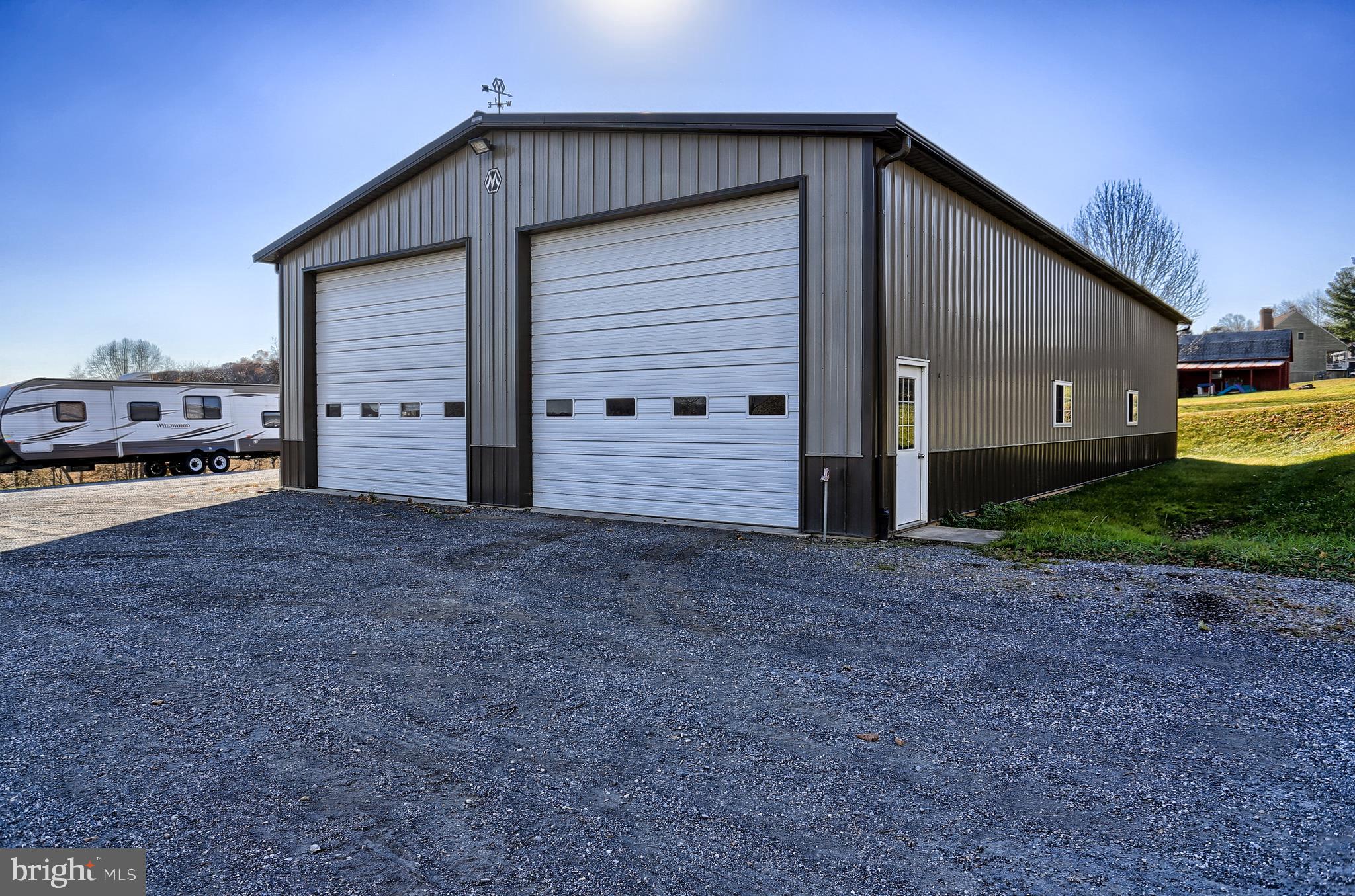 6415 Lake Road York, PA 17403 - Photo 7 of 32