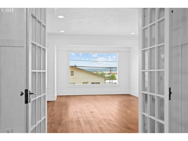 $439,000 | 322 West C Street, Rainier, OR 97048