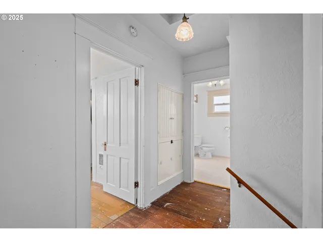 $439,000 | 322 West C Street, Rainier, OR 97048