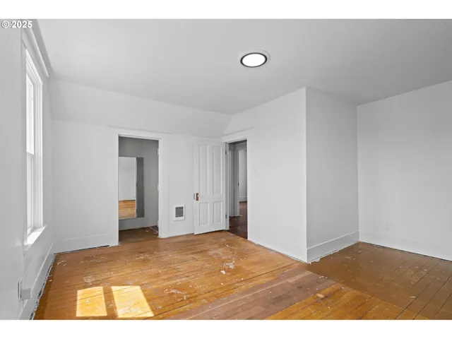 $439,000 | 322 West C Street, Rainier, OR 97048