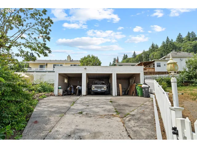 $439,000 | 322 West C Street, Rainier, OR 97048