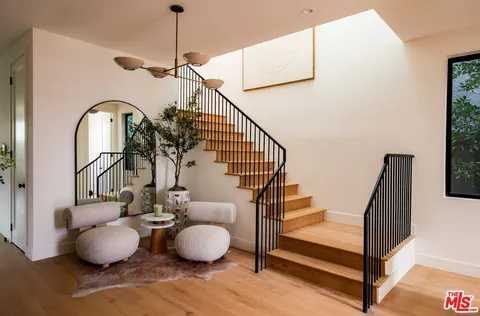 $3,795,000 | 1016 Palms Boulevard, Venice, CA 90291