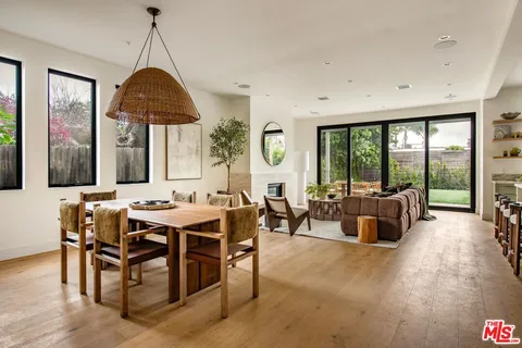 $3,795,000 | 1016 Palms Boulevard, Venice, CA 90291