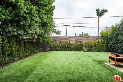 $3,795,000 | 1016 Palms Boulevard, Venice, CA 90291