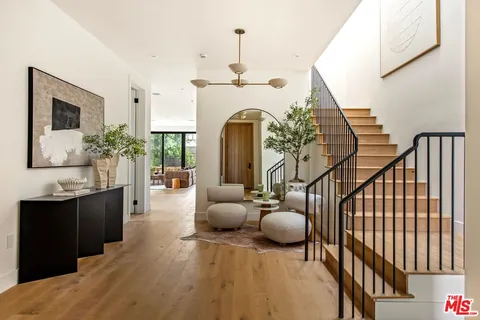 $3,795,000 | 1016 Palms Boulevard, Venice, CA 90291