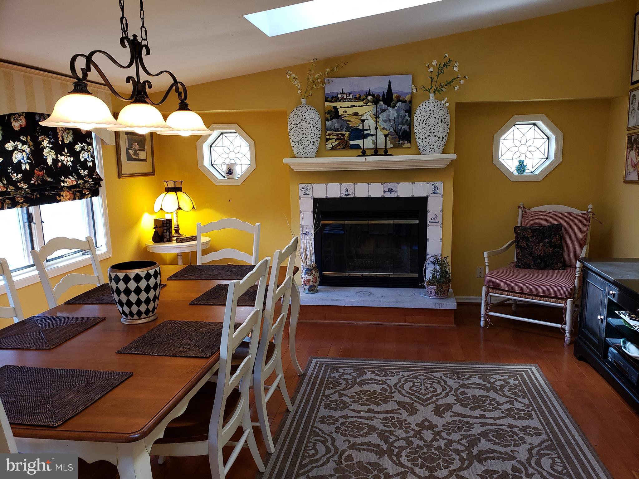 483 Thatcher Road Springfield, PA 19064 - Photo 2 of 26
