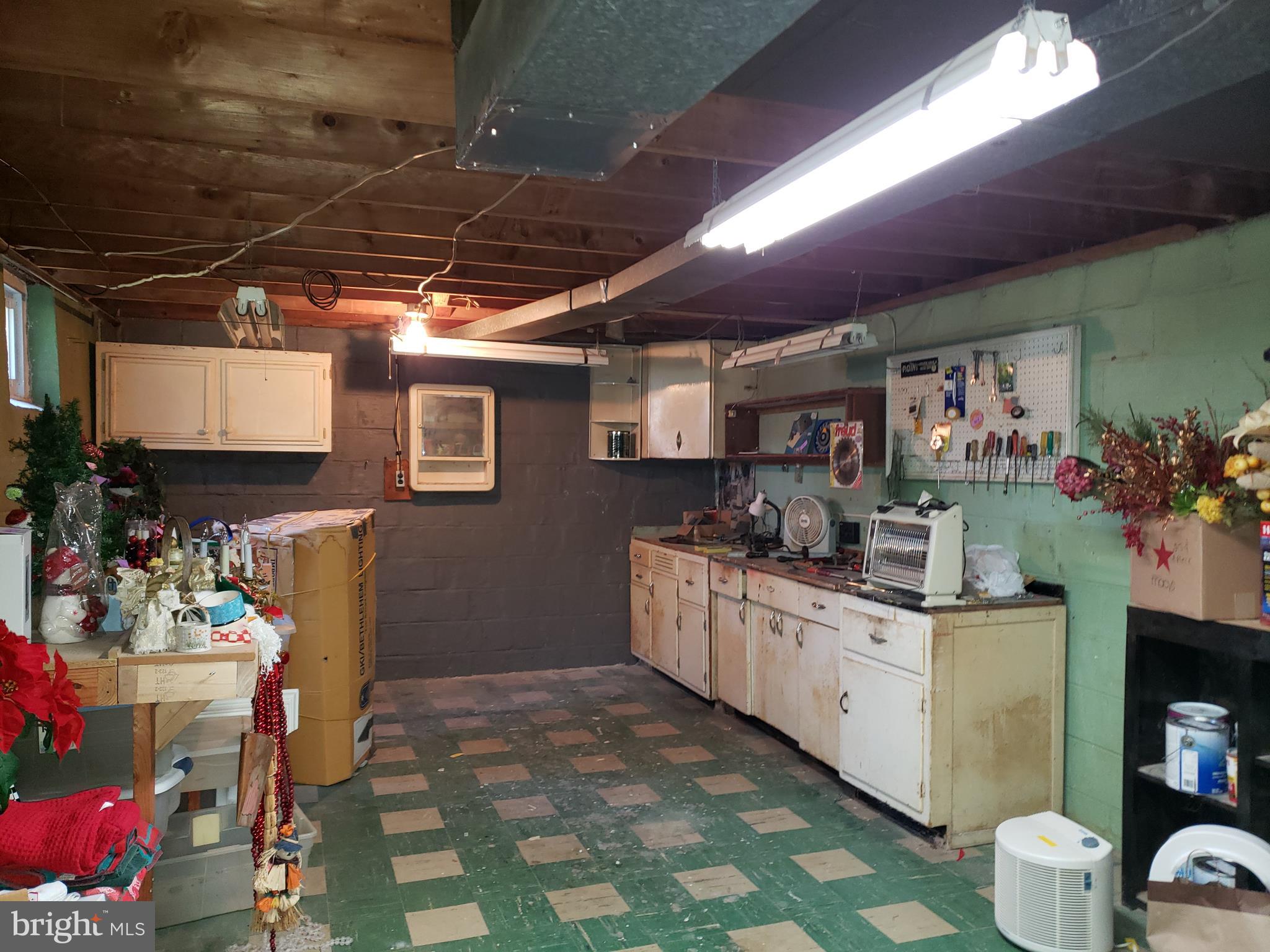 483 Thatcher Road Springfield, PA 19064 - Photo 16 of 26