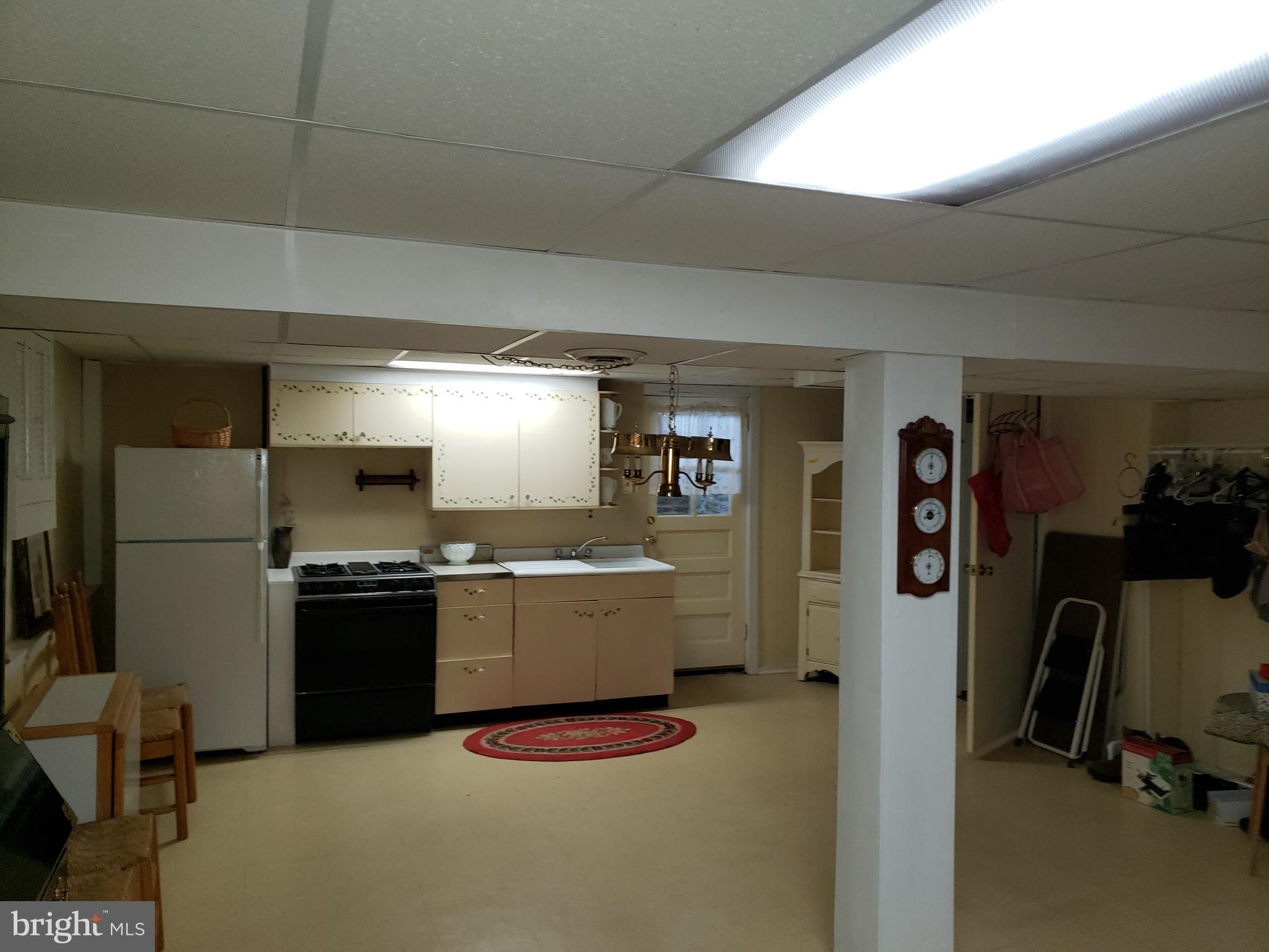 483 Thatcher Road Springfield, PA 19064 - Photo 10 of 26