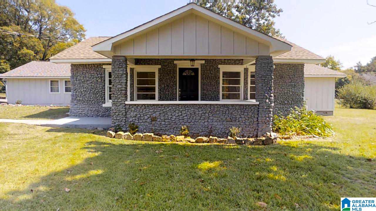 633 Pineywood Road Gardendale, AL 35071 - Photo 2 of 33