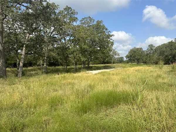 $799,900 | 8345 Farm To Market Road 2145, La Grange, TX 78945