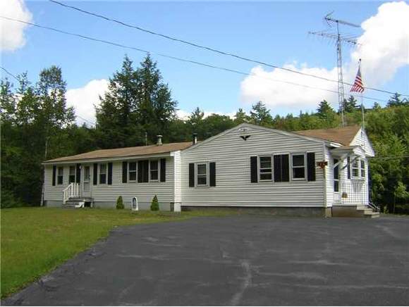 224 Bonds Corner Road Hancock, NH 03449 - Photo 1 of 4