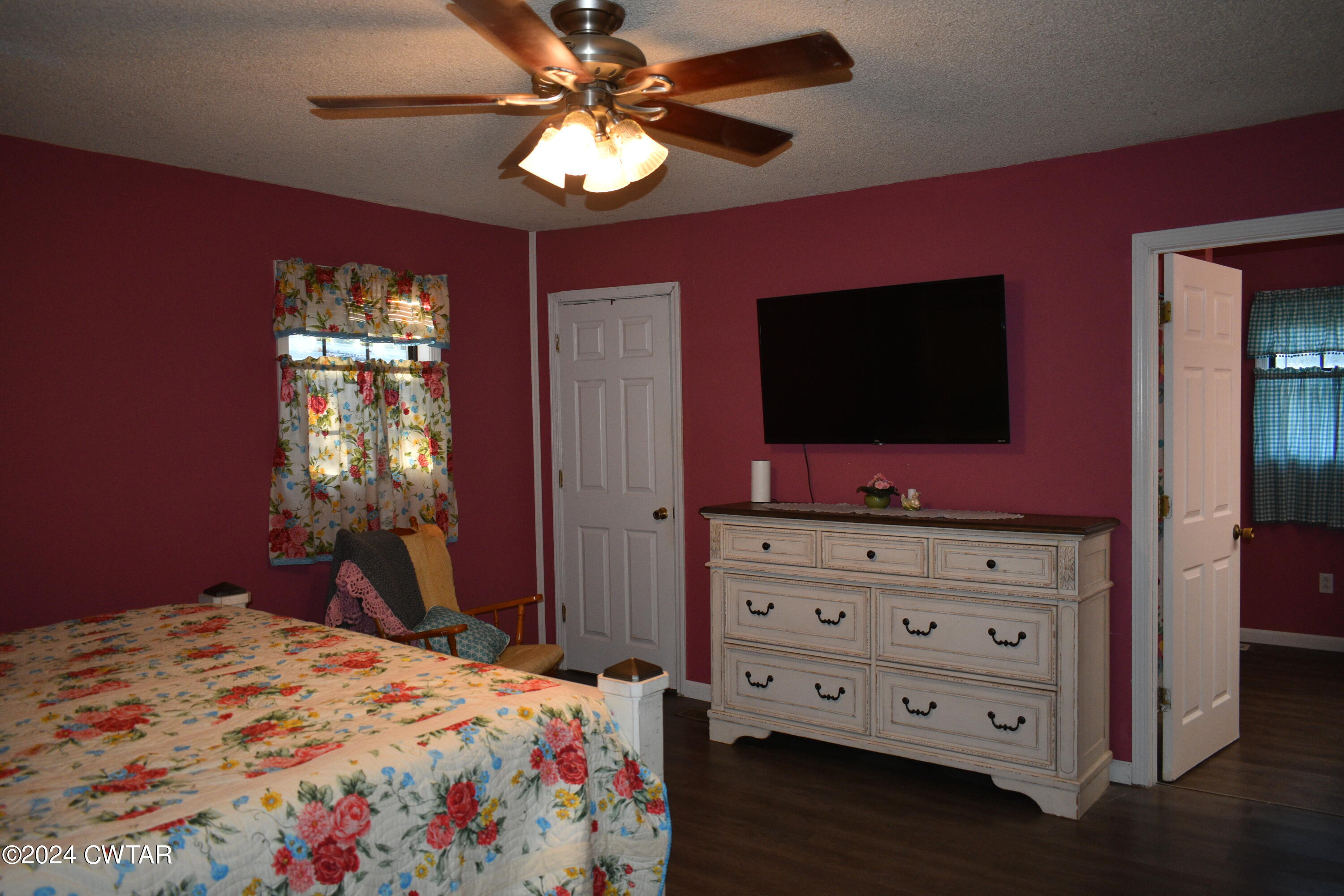 247 Shady Hill Road Decaturville, TN 38329 - Photo 12 of 41 DSC_2210