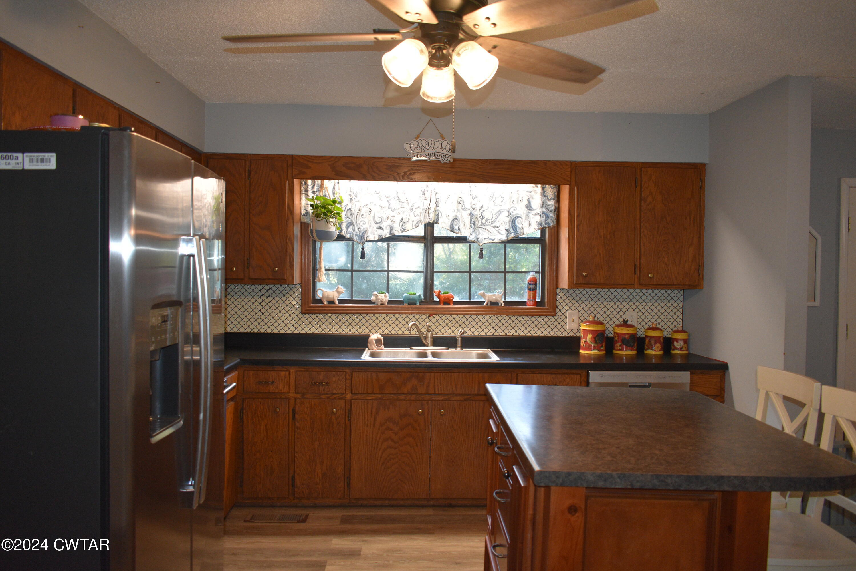 247 Shady Hill Road Decaturville, TN 38329 - Photo 8 of 41 DSC_2222