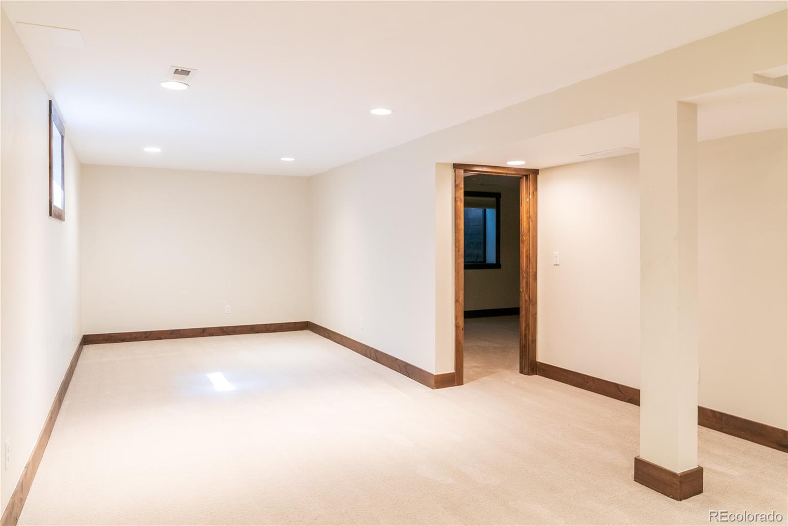 2464 Powderhorn Lane Boulder, CO 80305 - Photo 34 of 40 a view of an empty room