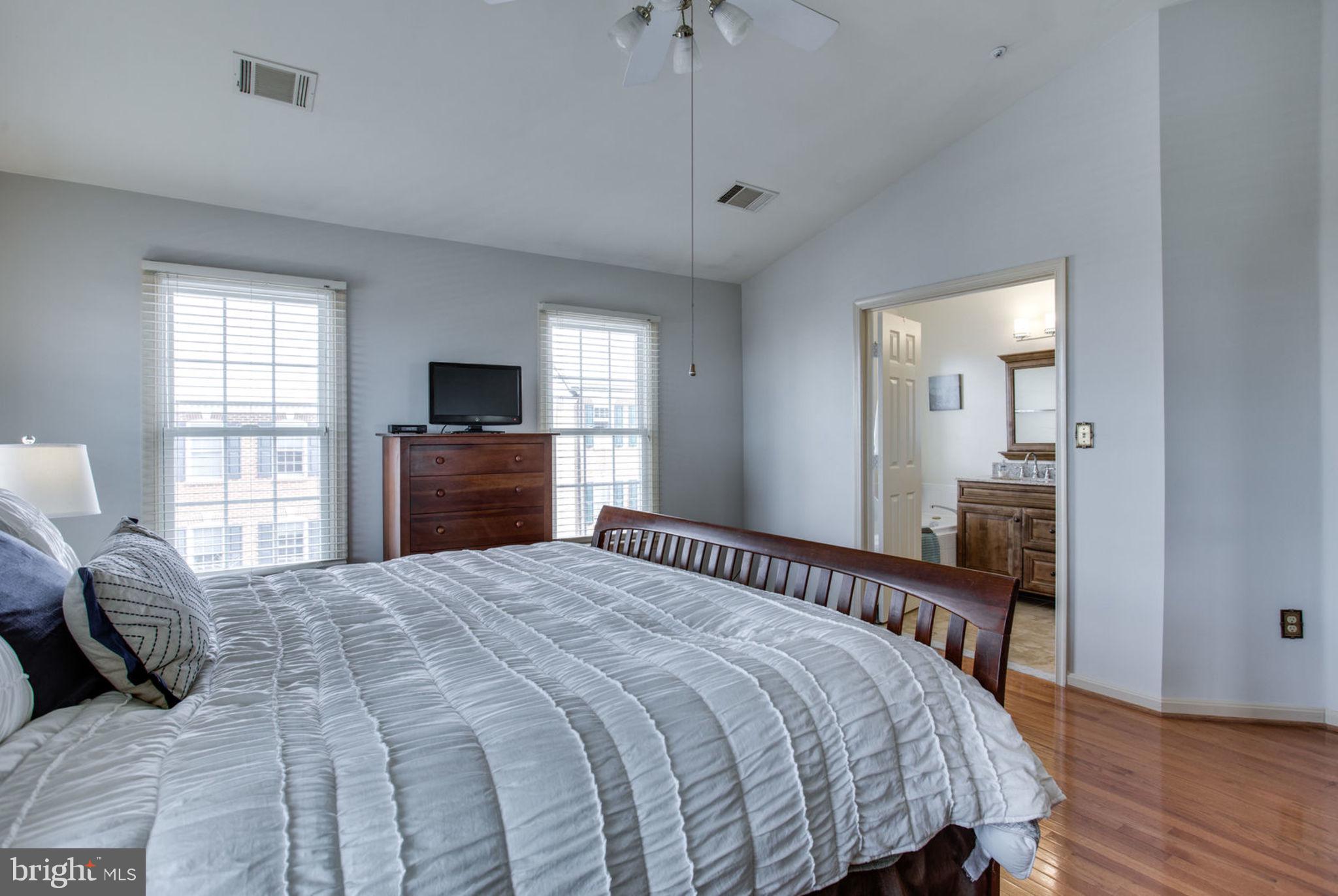 301 Ridgepoint Place Gaithersburg, MD 20878 - Photo 47 of 66 Gallery Image 47