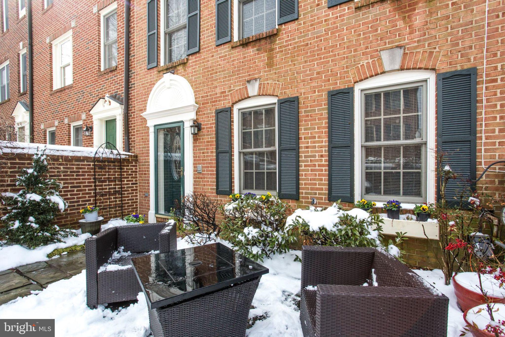 301 Ridgepoint Place Gaithersburg, MD 20878 - Photo 6 of 66 Gallery Image 6