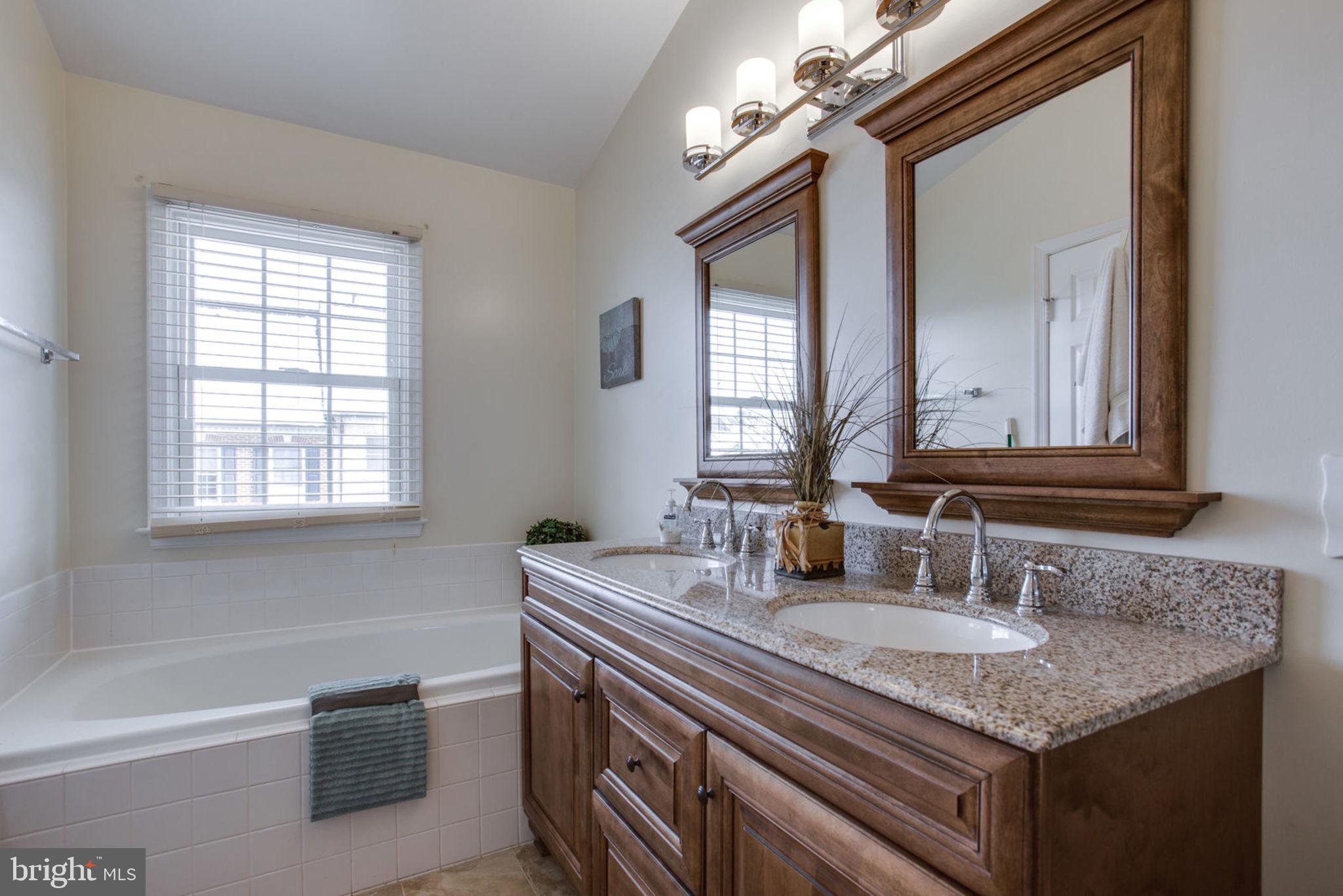 301 Ridgepoint Place Gaithersburg, MD 20878 - Photo 54 of 66 Gallery Image 54