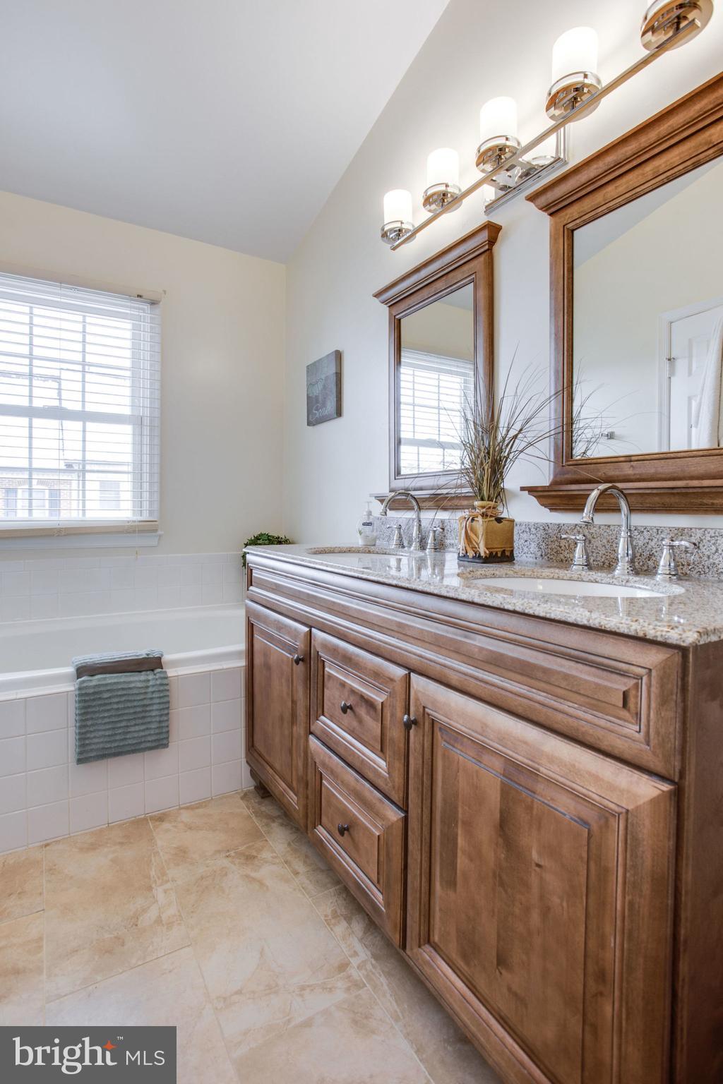301 Ridgepoint Place Gaithersburg, MD 20878 - Photo 55 of 66 Gallery Image 55