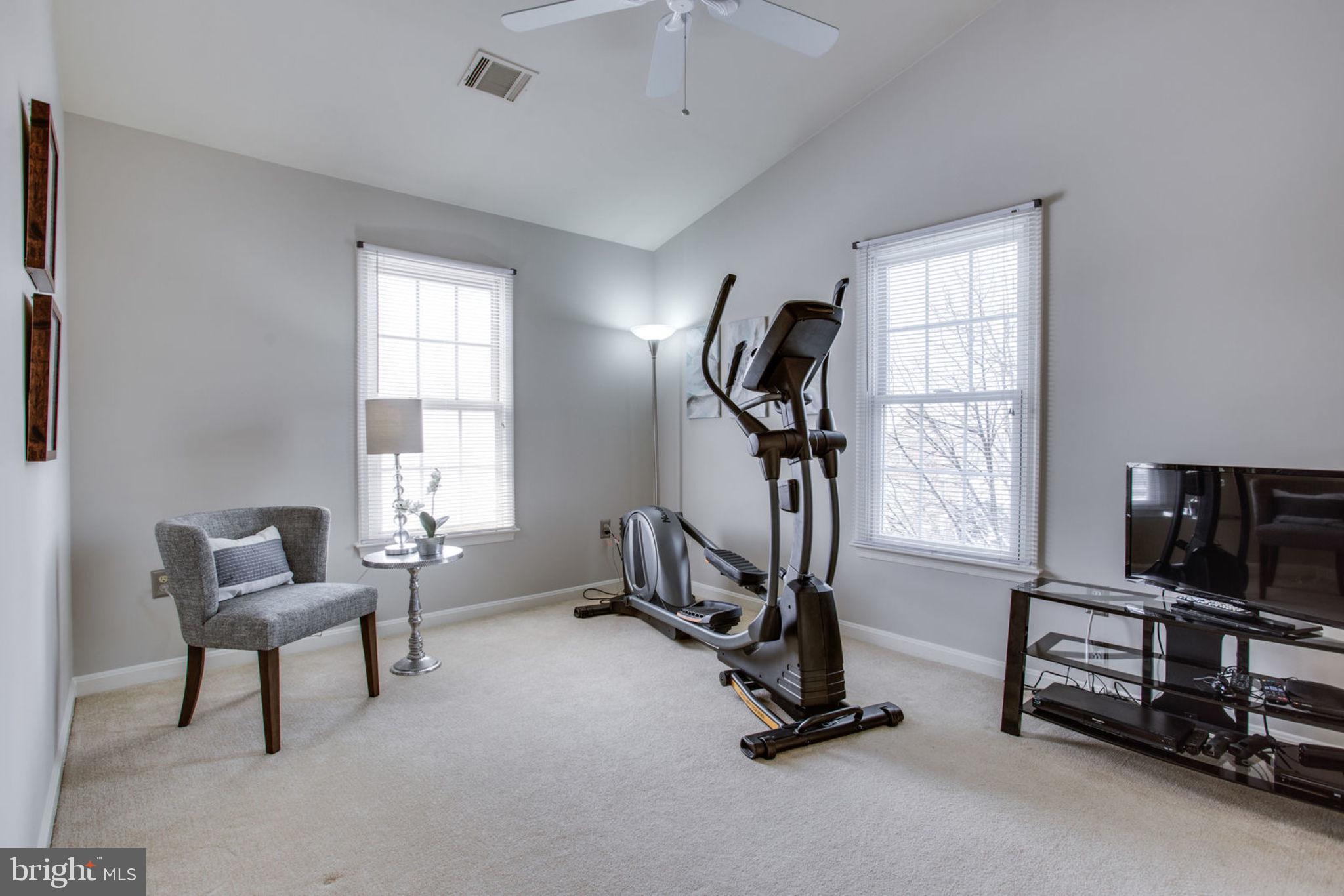 301 Ridgepoint Place Gaithersburg, MD 20878 - Photo 57 of 66 Gallery Image 57