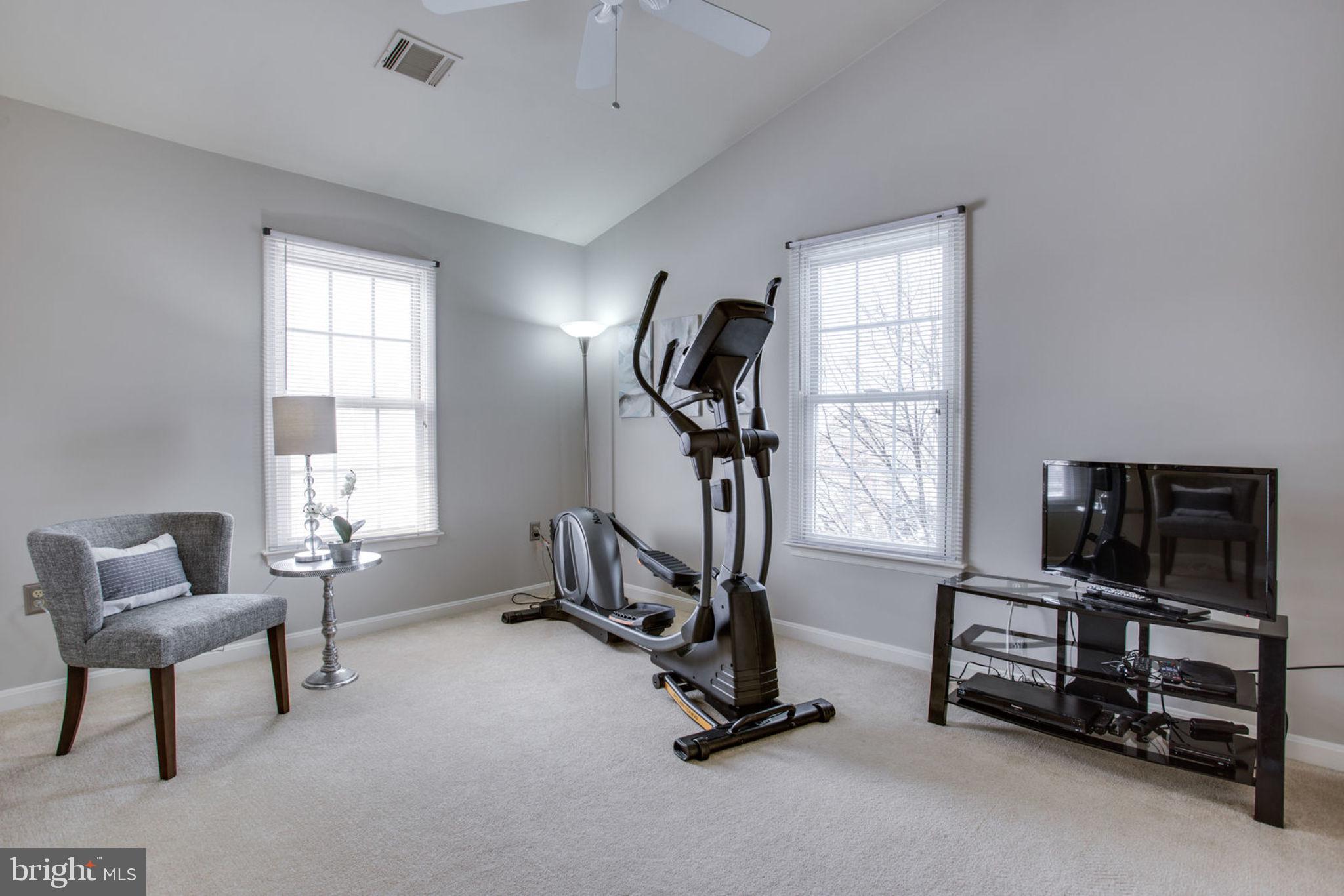 301 Ridgepoint Place Gaithersburg, MD 20878 - Photo 58 of 66 Gallery Image 58