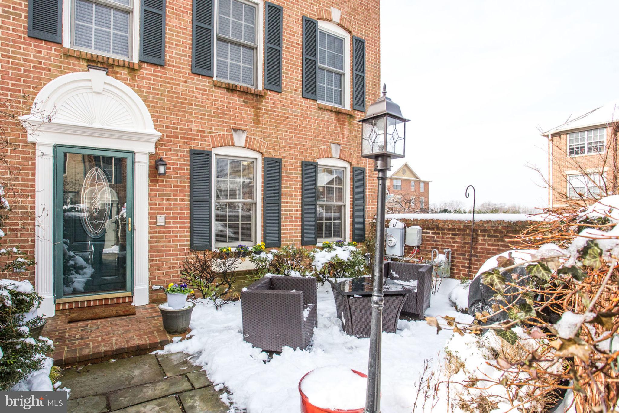 301 Ridgepoint Place Gaithersburg, MD 20878 - Photo 7 of 66 Gallery Image 7